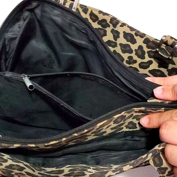 Worthington Leopard Print Multi-pocket Utility Large Shoulder Bag - Picture 9 of 10